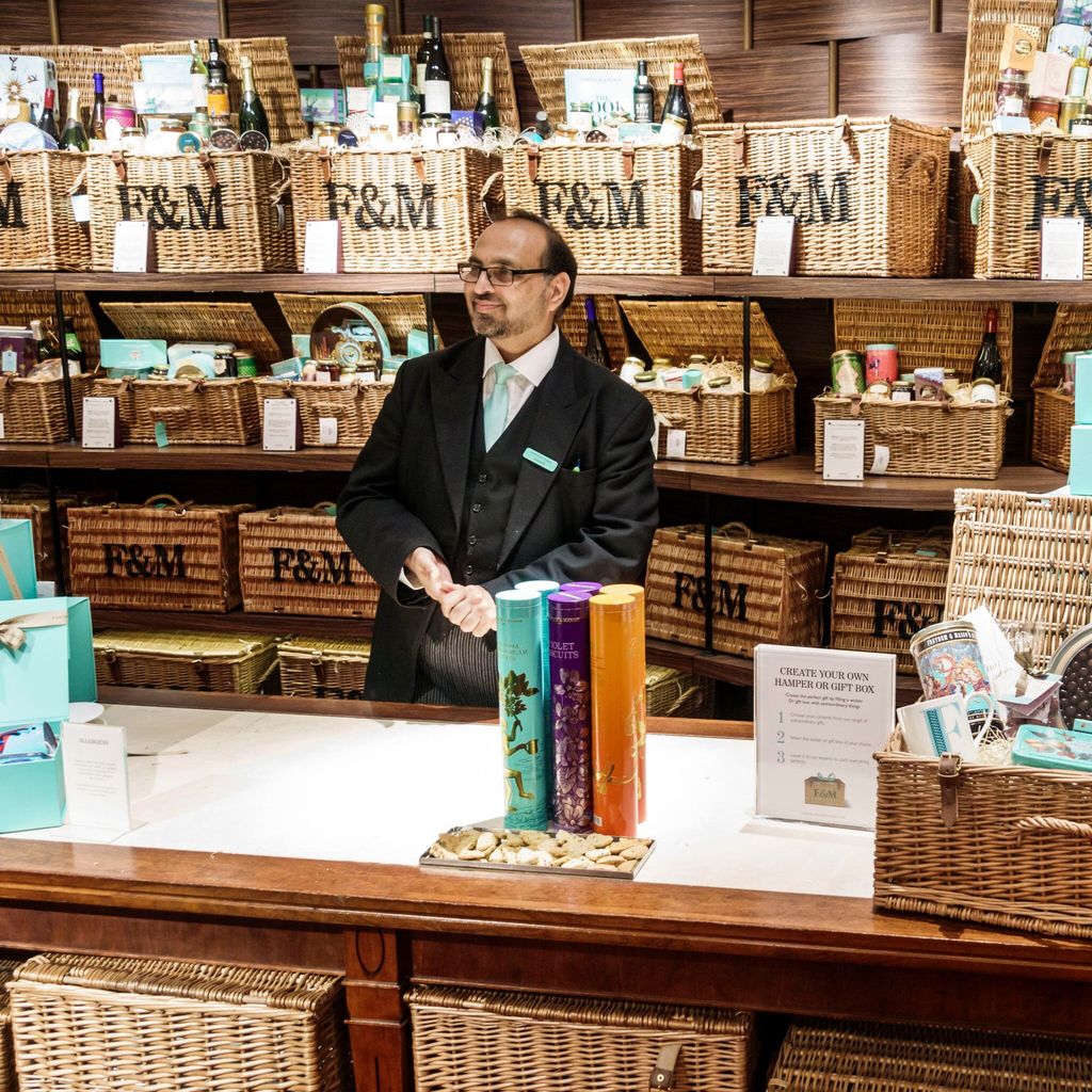 London, Piccadilly, Fortnum & Mason luxury department store tea counter