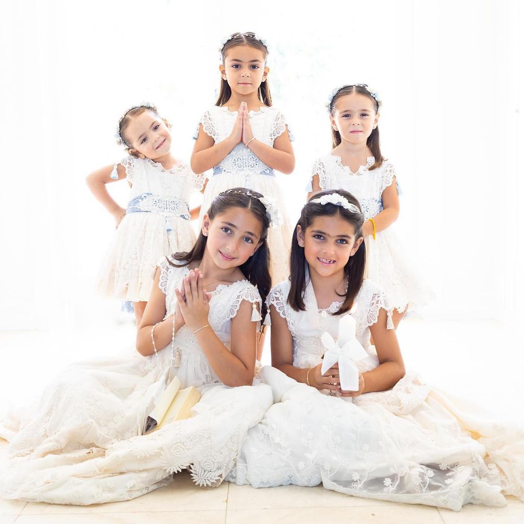 jacky bracamontes y sus hijas