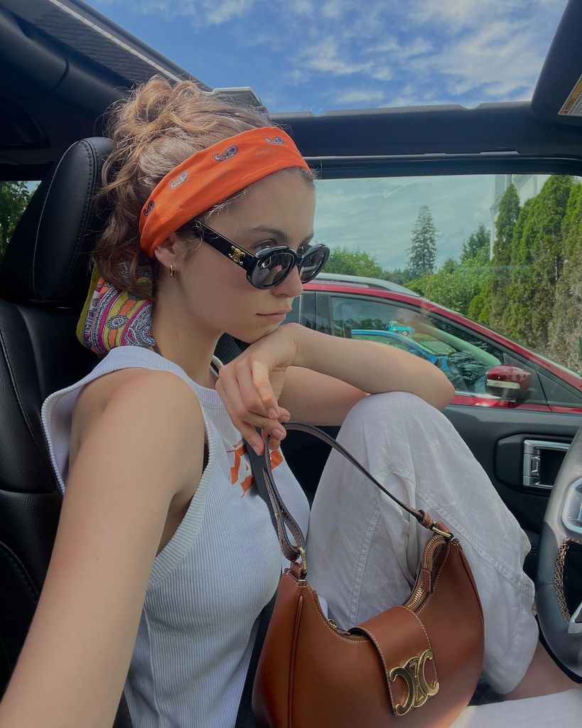El estilo de Carys Douglas, la hija de Catherine Zeta-Jones y Michael Douglas