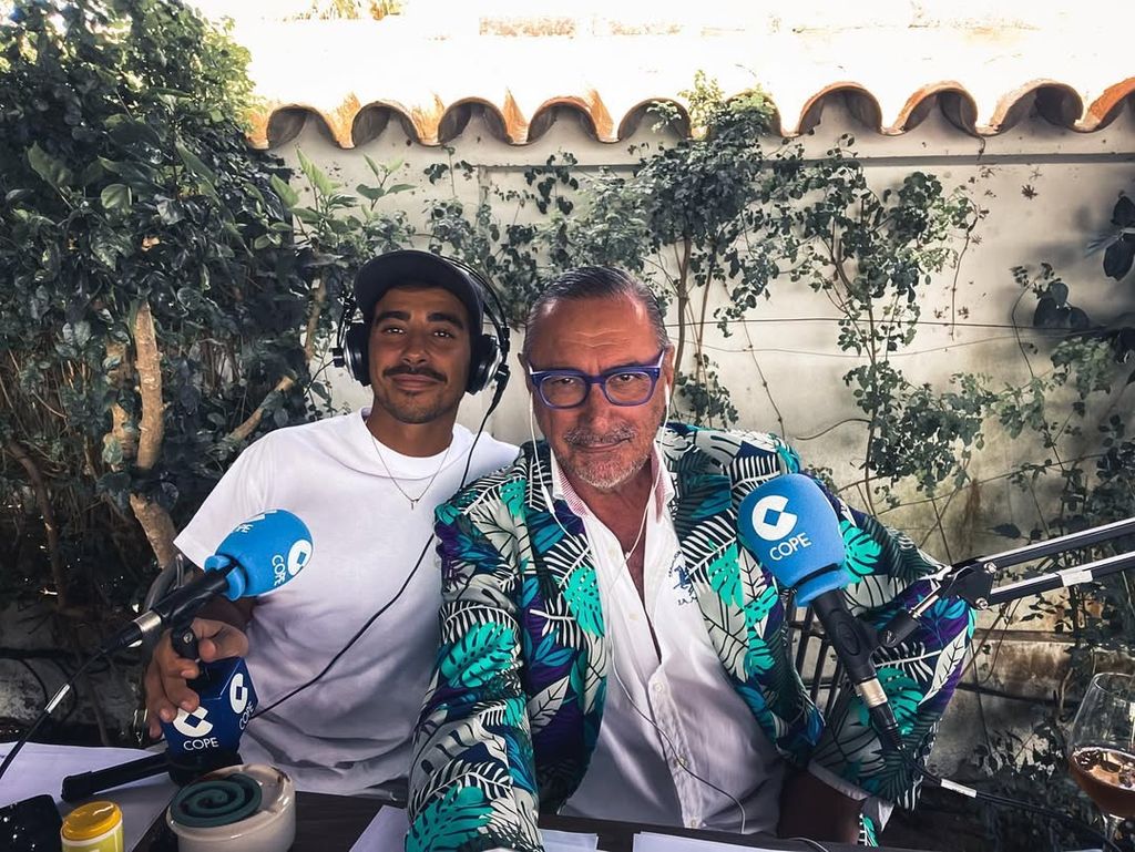 Carlos y Alberto Herrera en su programa de radio