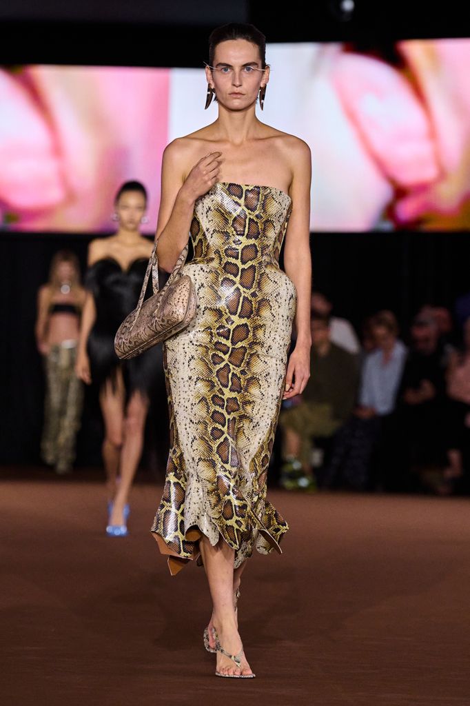 Paris Fashion Week: desfile de Mugler (Primavera/Verano 2027)