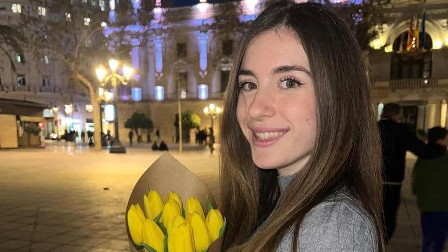 Primer plano de Ángela Agudo, joven valenciana ingresada en Tailandia