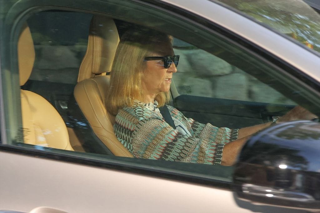 La Infanta Elena llega al Palacio de la Zarzuela 