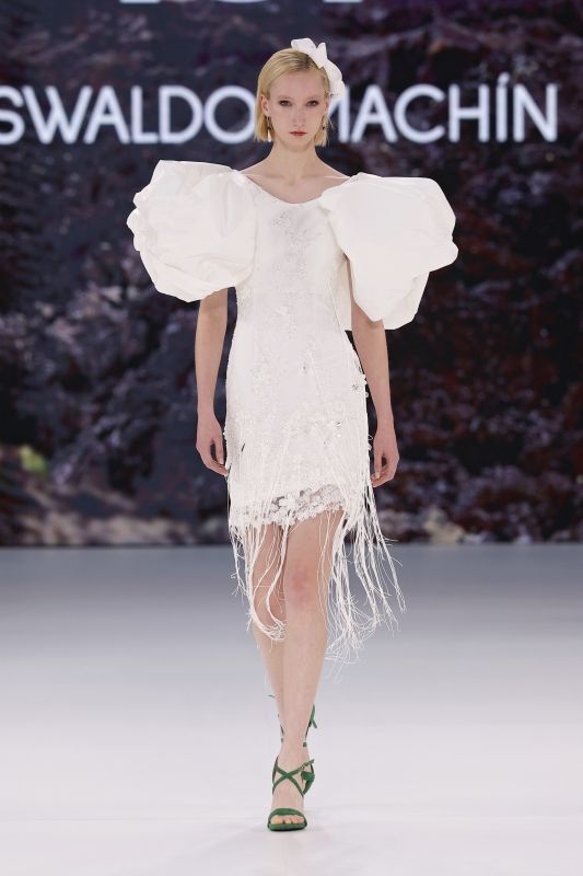 Tendencias novias 2026 fleco corto