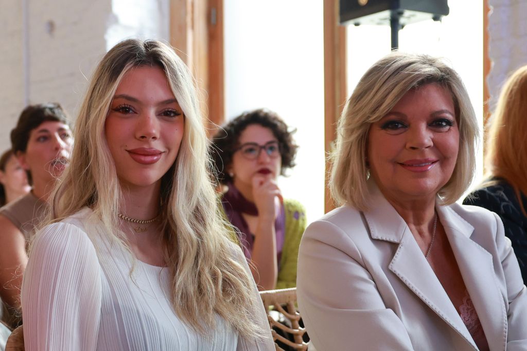 Alejandra Rubio y Terelu Campos en la campaña de Ausonia contra el Cáncer, 14 octubre de 2025.