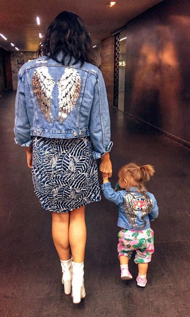 Aislinn Derbez y su hija Kailani