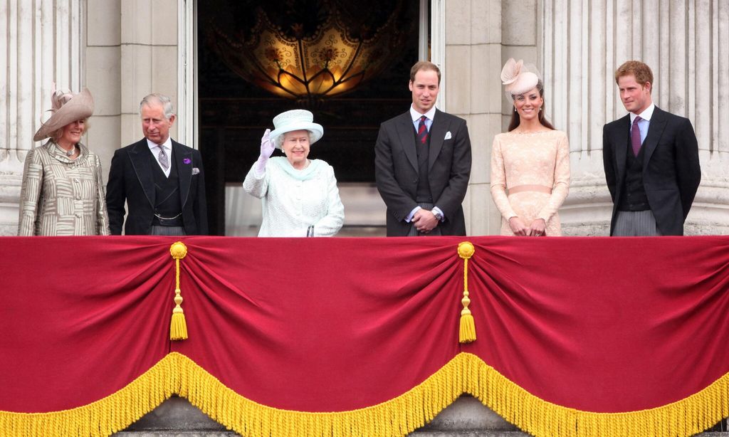 queen elizabeth celebrated her diamond jubilee in 2012 