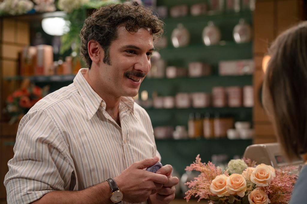 Salva eslel nuevo encargado de la cantina por el que Claudia comenzará a sentirse atraída