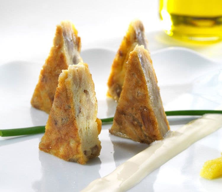 Tortilla crujiente de patata y cebolla