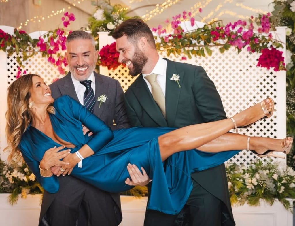 Kiko Hernández, su pareja y Marta López