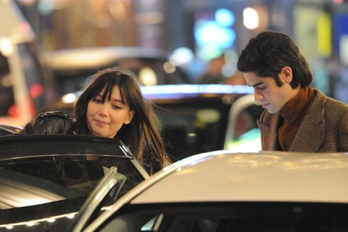 La pareja celebró el miércoles por la noche el cumpleaños de Daysi Lowe en un restaurante de Covent Garden en compañía de los abuelos de ella
