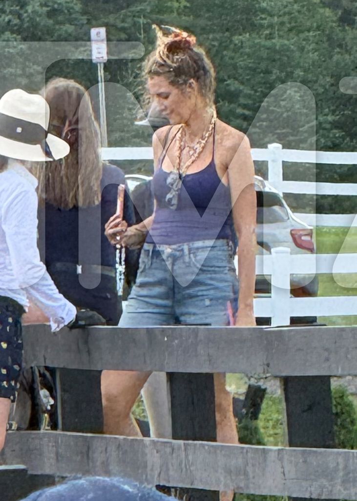 Blake Lively y Ryan Reynolds pasan el fin de semana de la boda de Taylor Swift y Travis Kelce lejos de las celebraciones