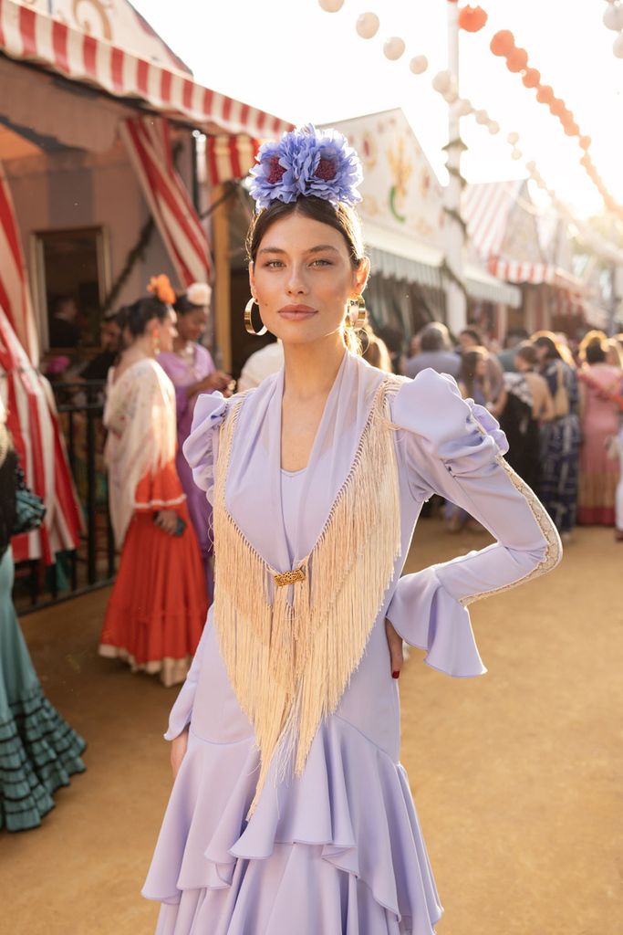 Feria de Abril 2024: Carmen Santacruz y su espectacular traje de flamenca
