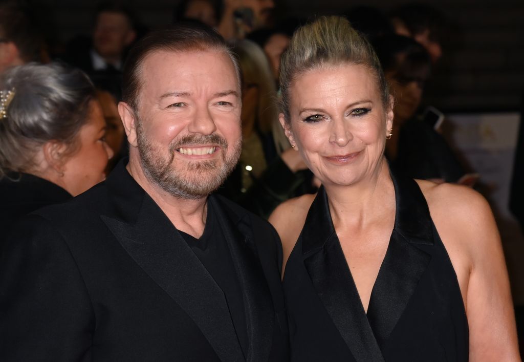 Ricky Gervais y Jane Fallon