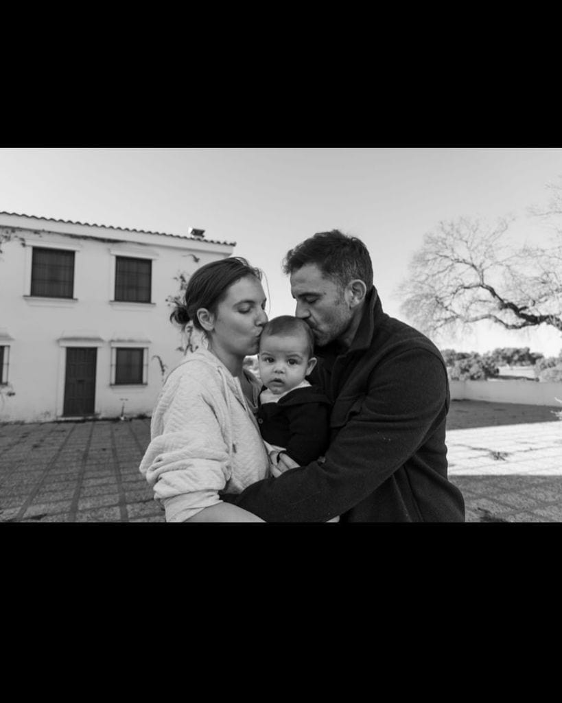 Jara, su esposo Samuel y el pequeño Leonardo