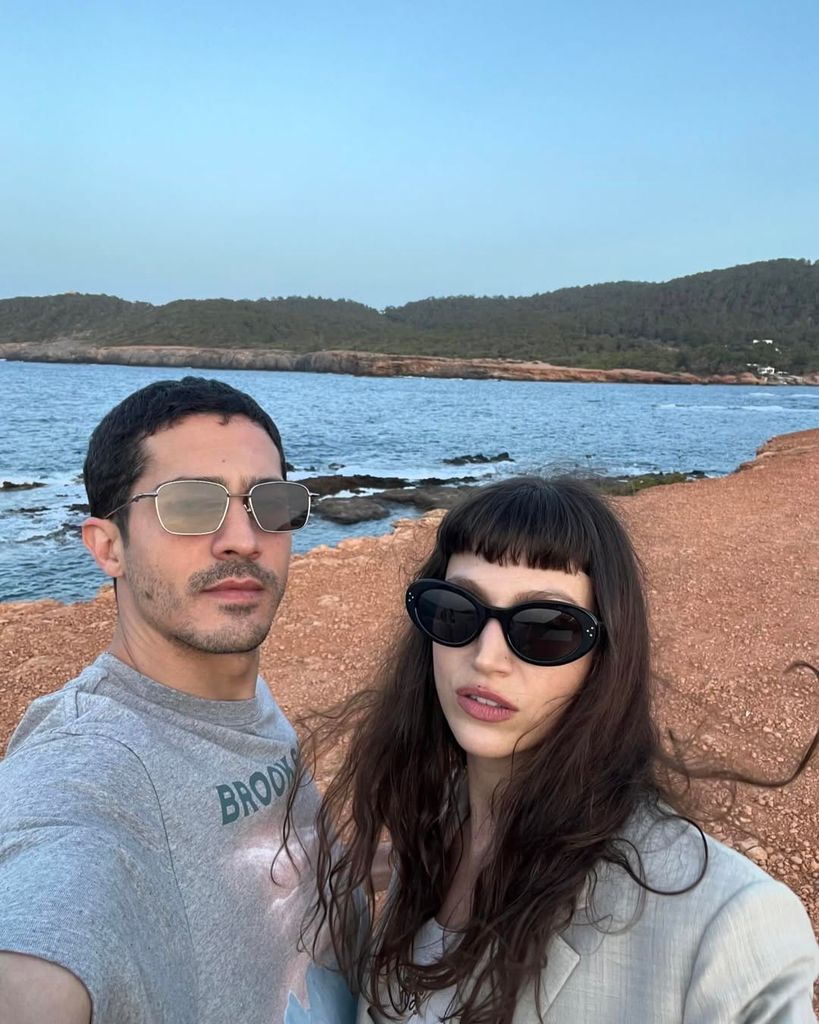 Úrsula Corberó junto a su pareja, Chino Darín