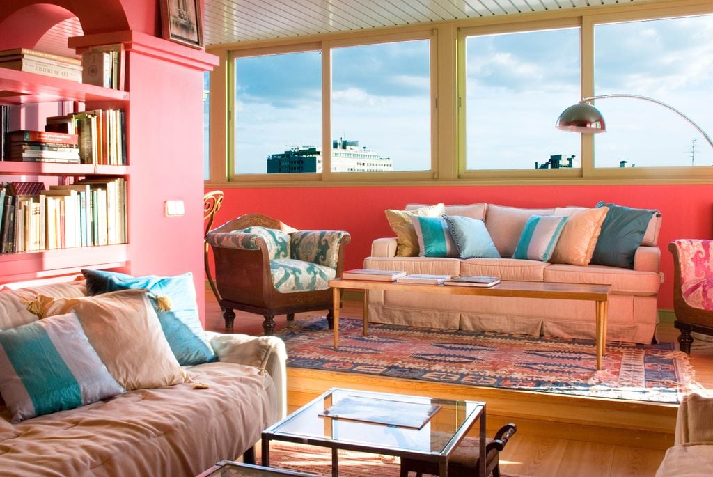 Salón con colores bien compensados