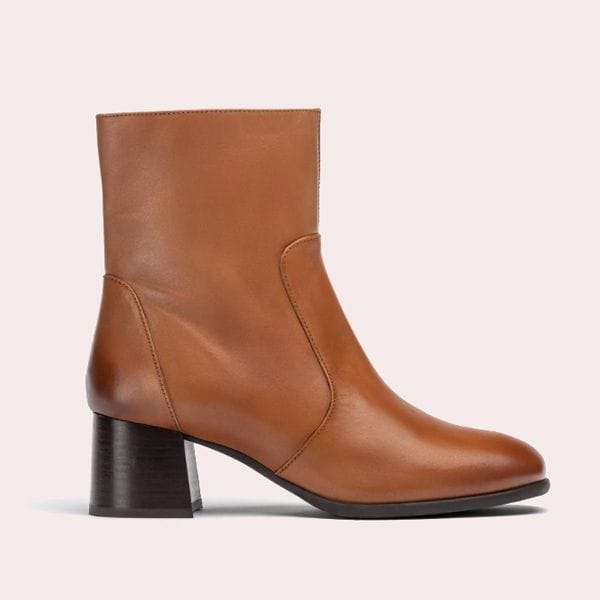 Botín de punta cuadrada