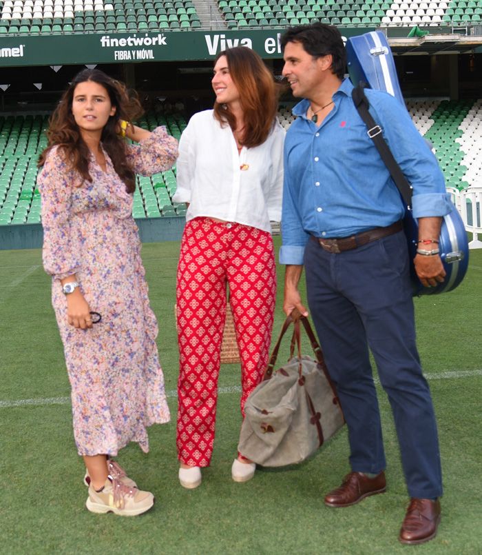 Francisco Rivera con Lourdes Montes y Cayetana Rivera