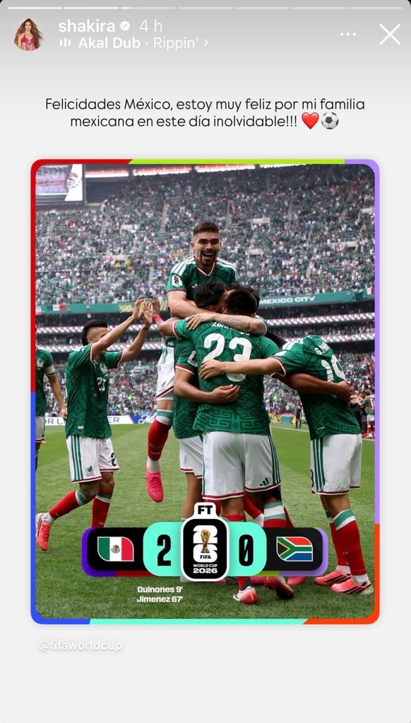 Shakira celebró la victoria 2-0 de México ante Sudáfrica.