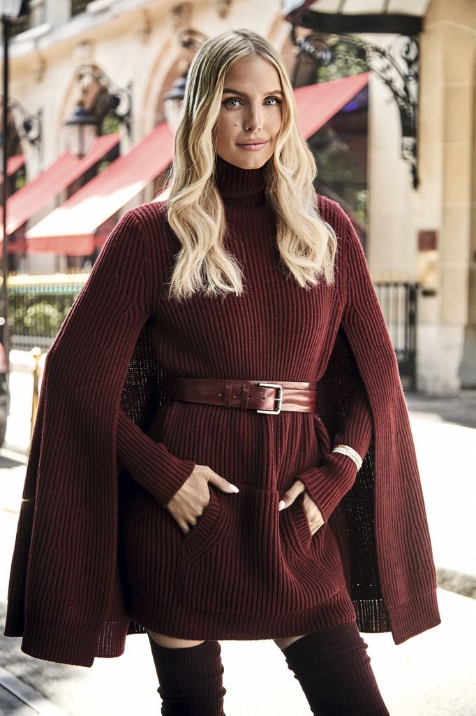 Leonie Hanne en portada de FASHION noviembre 2025