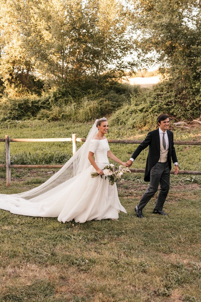 Novia con vestido de Navascués
