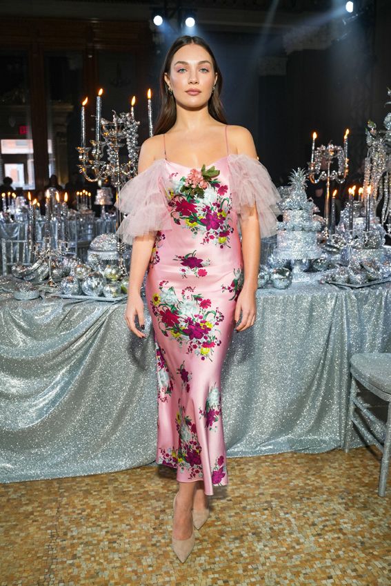 Maddie Ziegler conquista New York Fashion Week con su maratón de looks