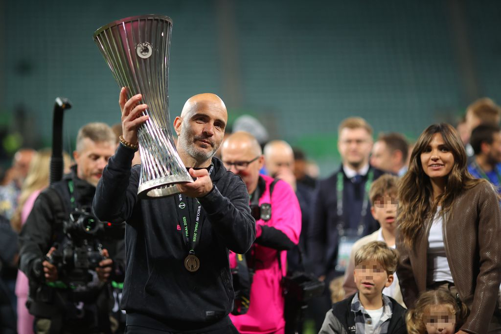 WROCLAW, POLAND - MAY 28: Enzo Maresca the manager of Chelsea celebrates after victory in the UEFA Conference League Final 2025 between Real Betis Balompie and Chelsea FC at Stadion Wroclaw on May 28, 2025 in Wroclaw, Poland. (Photo by James Gill - Danehouse/Getty Images)