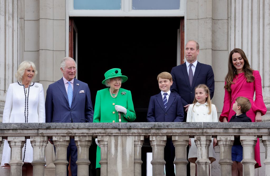Esta fue la última aparición de Isabel II en el balcón del Palacio de Buckingham, con motivo de las celebraciones por sus 70 años en el trono en junio de 2022