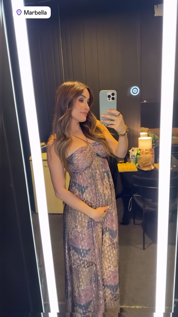 Cynthia Rodríguez presume su pancita de embarazo tras anunciar que ella y Carlos Rivera esperan una hija