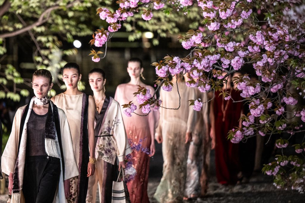 El desfile Otoño 2025 de Dior en Kioto, Japón