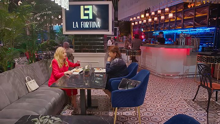 Avance de 'Hermanos': Nebahat habla con Fatma sobre sus dudas sobre decirle la verdad a Akif sobre su enfermedad