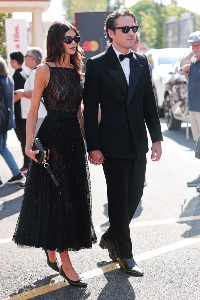 Kaia Gerber y Lewis Pullman