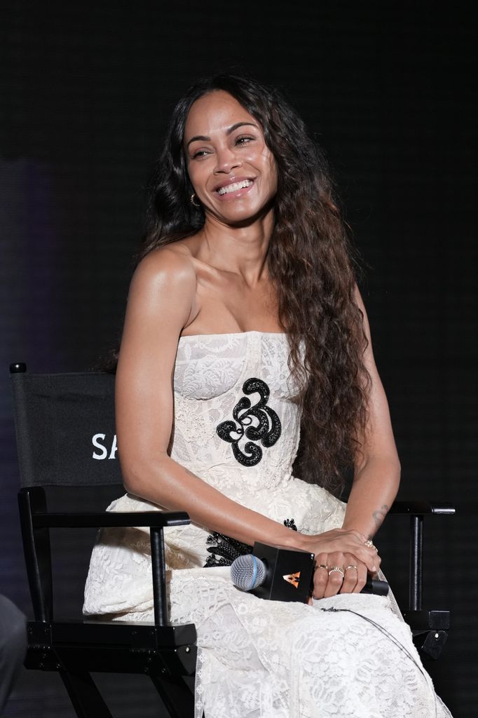 Zoe Saldaña habla sobre la nueva película de Avatar.