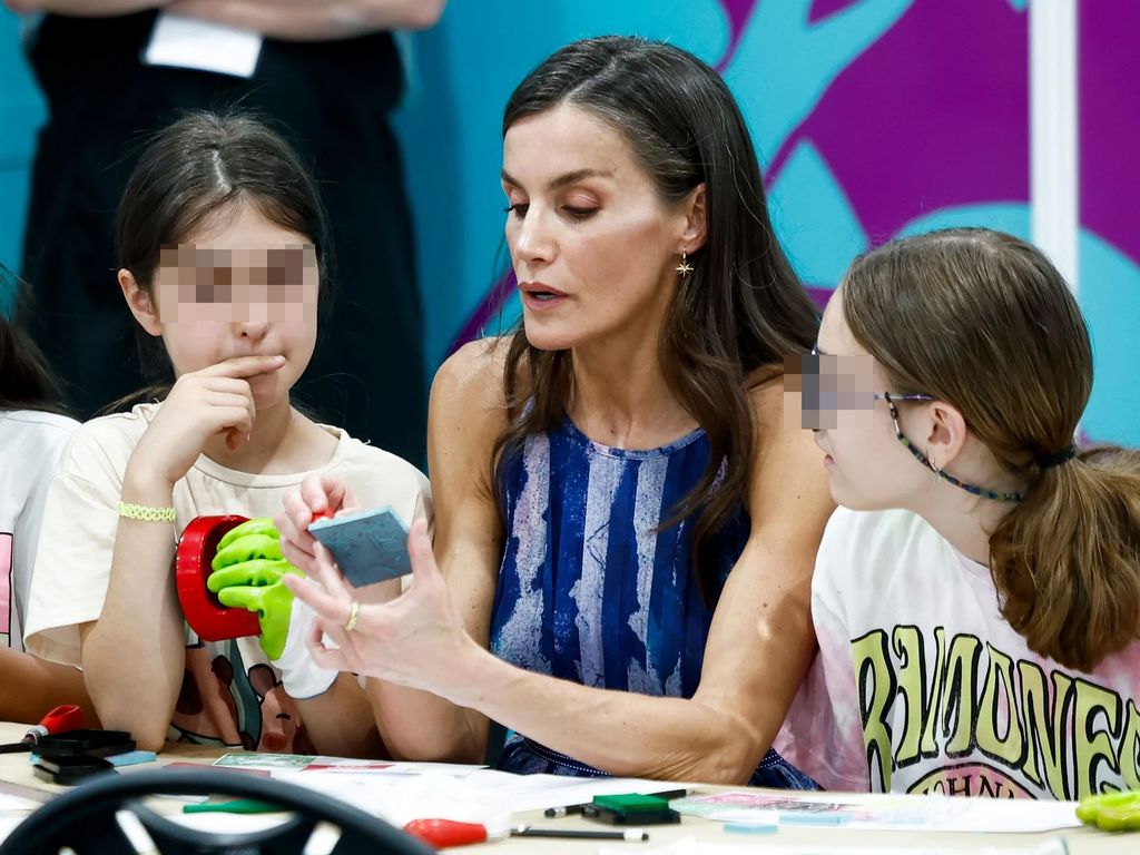 La Reina, con los escolares