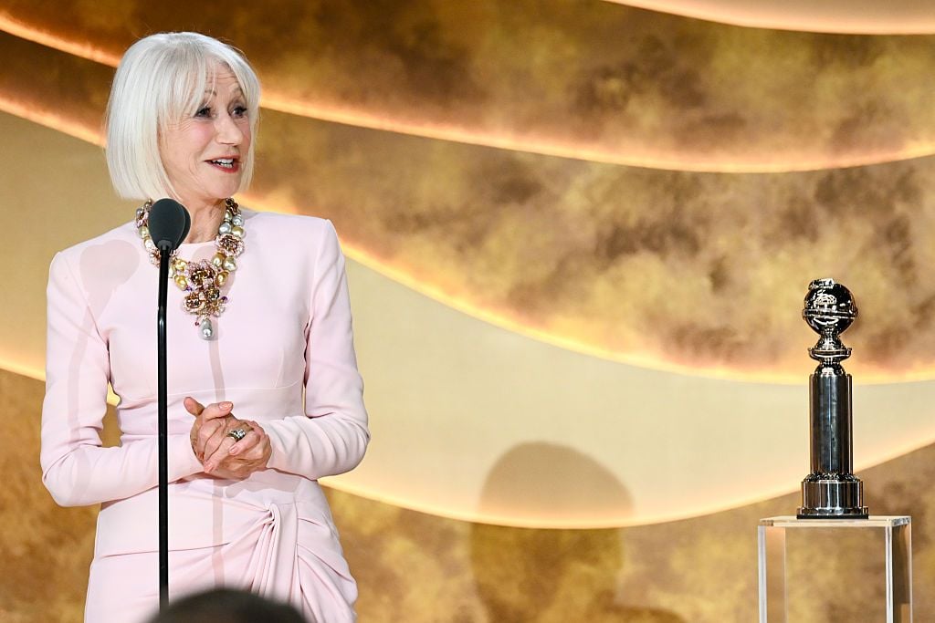 Helen Mirren recibió el premio al reconocimiento a su carrera