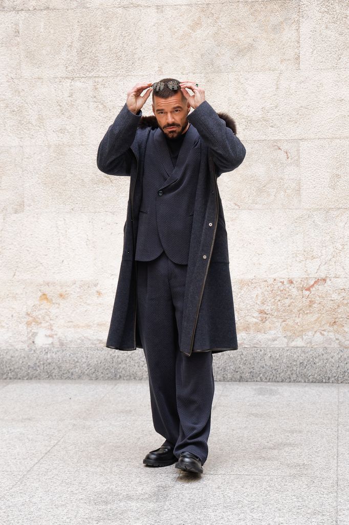 Ricky Martin en el desfile de la colección masculina Otoño/Invierno 2026 de Giorgio Armani.