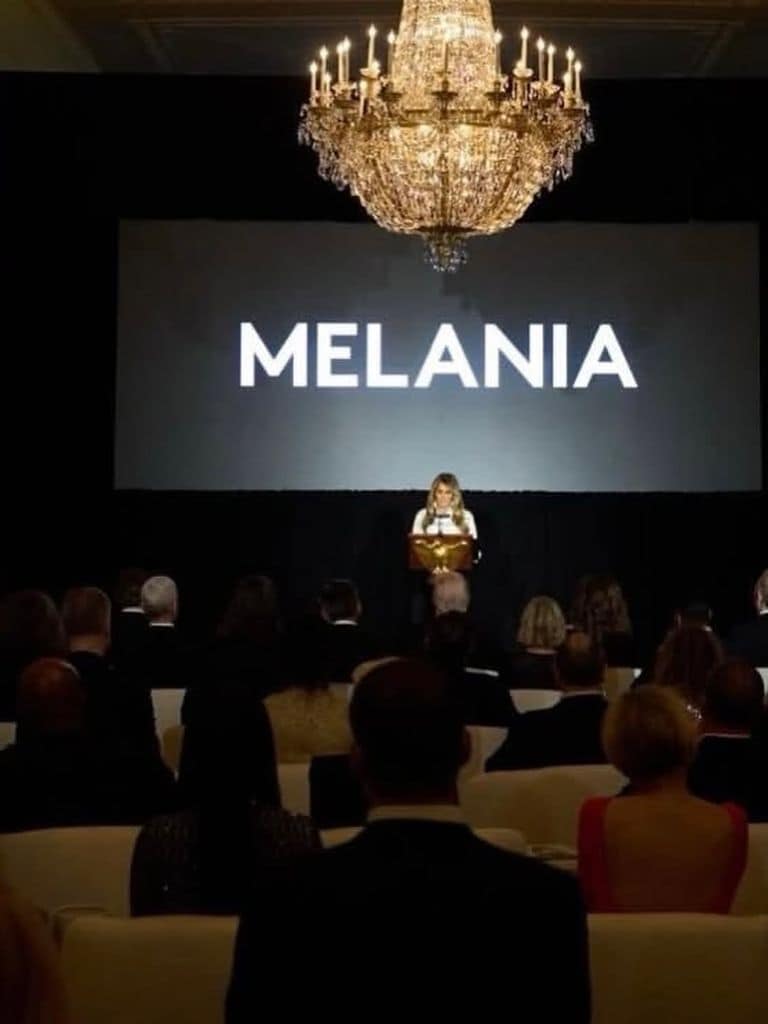 Georgina Rodríguez fotografió a Melania Trump durante la presentación de su película.