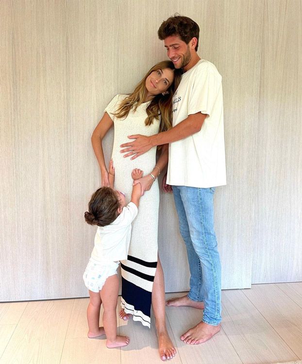 coral simanovich y sergi roberto esperan segundo hijo