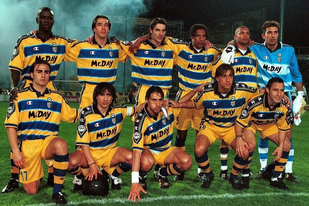 El futbolista Gianluigi Buffon se despide de su compañero Jorge
