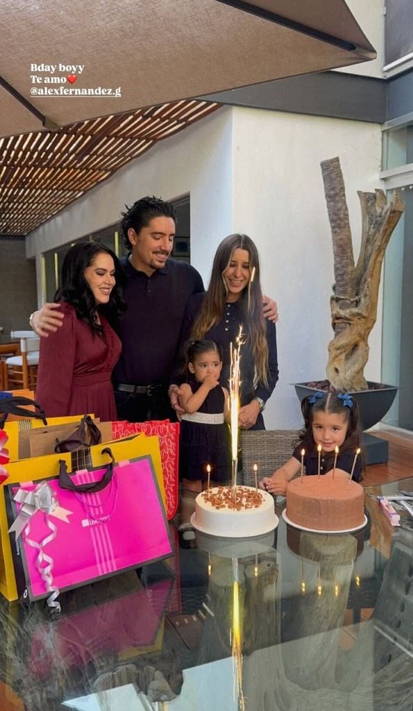 Alex Fernández en la celebración de su cumpleaños