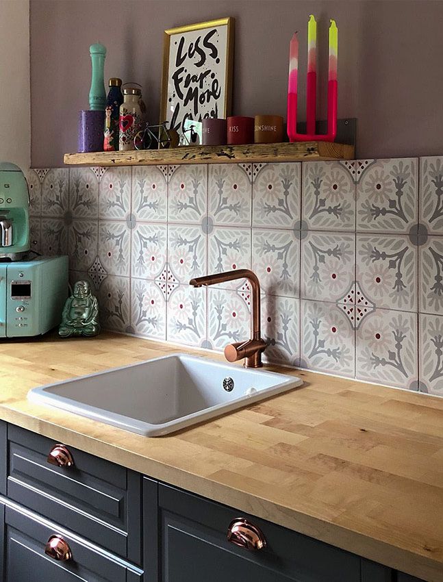 Cómo elegir los mejores azulejos para el salpicadero de la cocina
