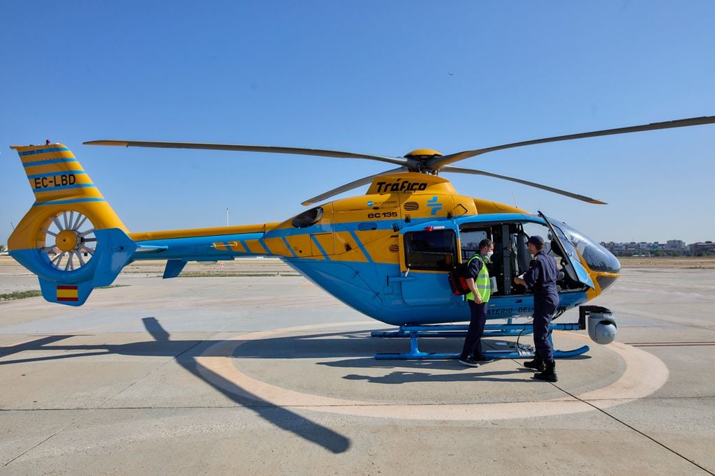 Helicóptero de la DGT 
