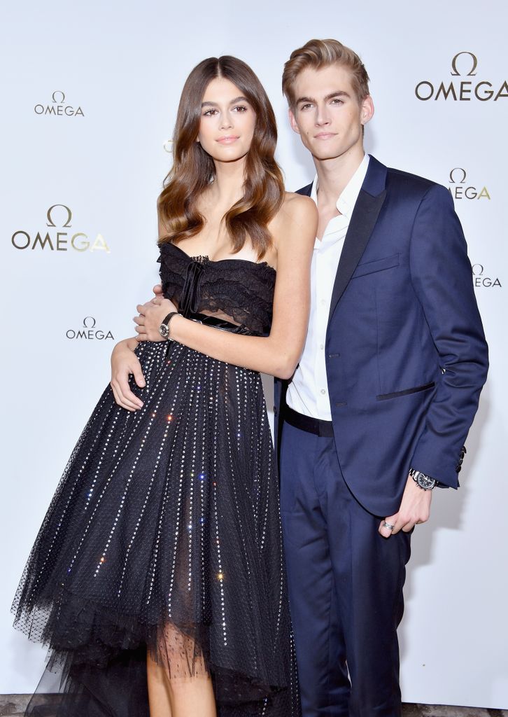 Kaia Gerber le dedicó un sentido mensaje a su hermano Presley tras casi un mes de su fallecimiento.