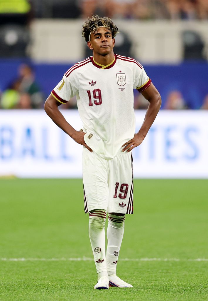 Frustran intento de robo a Lamine Yamal mientras él celebraba al paso de España a la Final del Mundial 2026