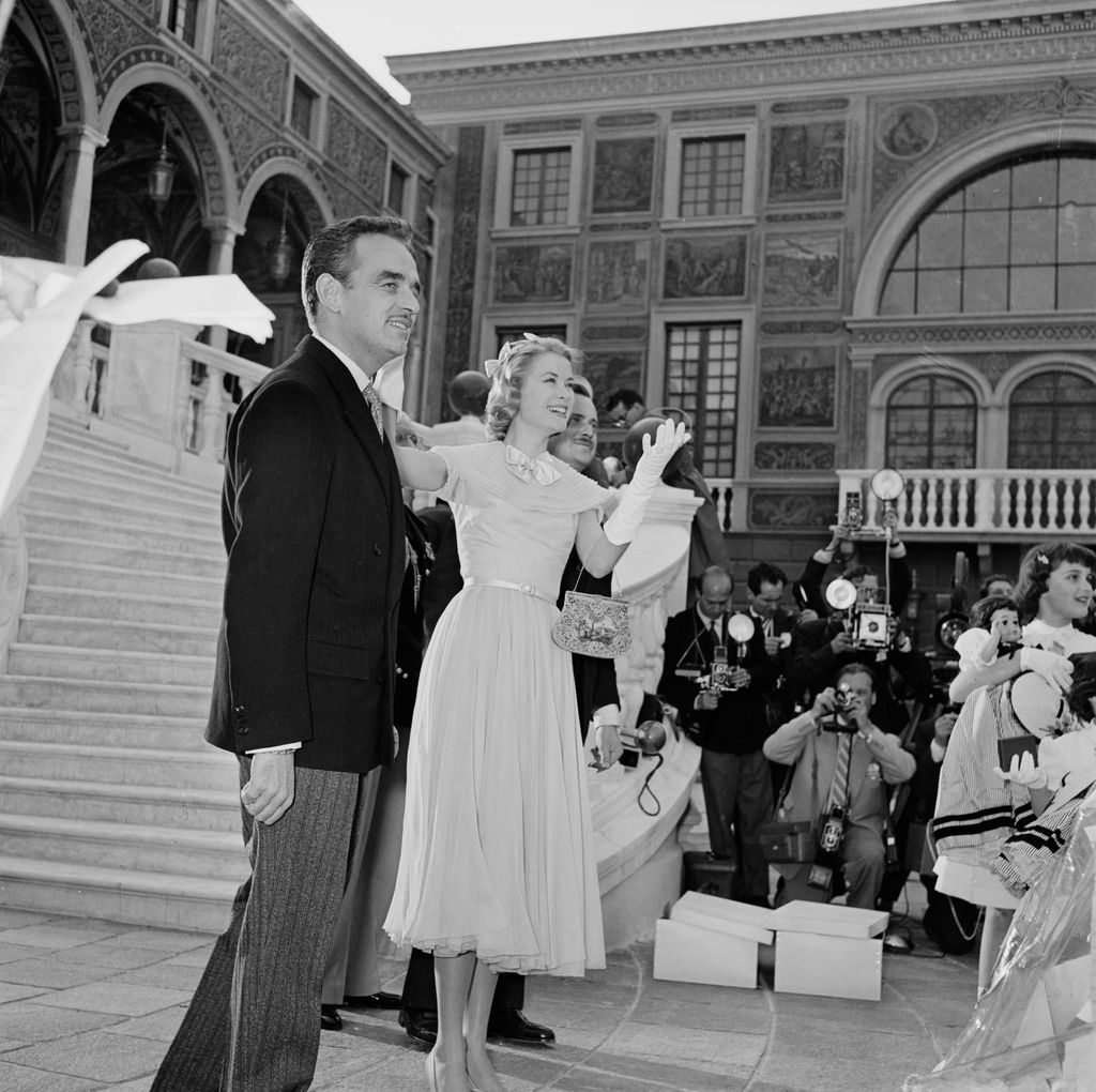 Rainiero de Mónaco Grace Kelly en la previa a su boda civil en 1956