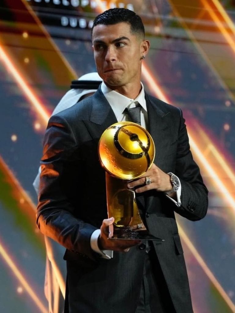 Cristiano Ronaldo fue galardona como 'como Mejor Jugador de Medio Oriente' en los Globe Soccer Awards 2025