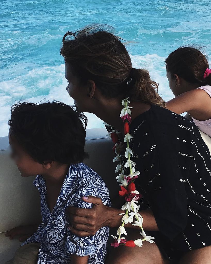 Halle Berry con sus hijos Nahla y Maceo