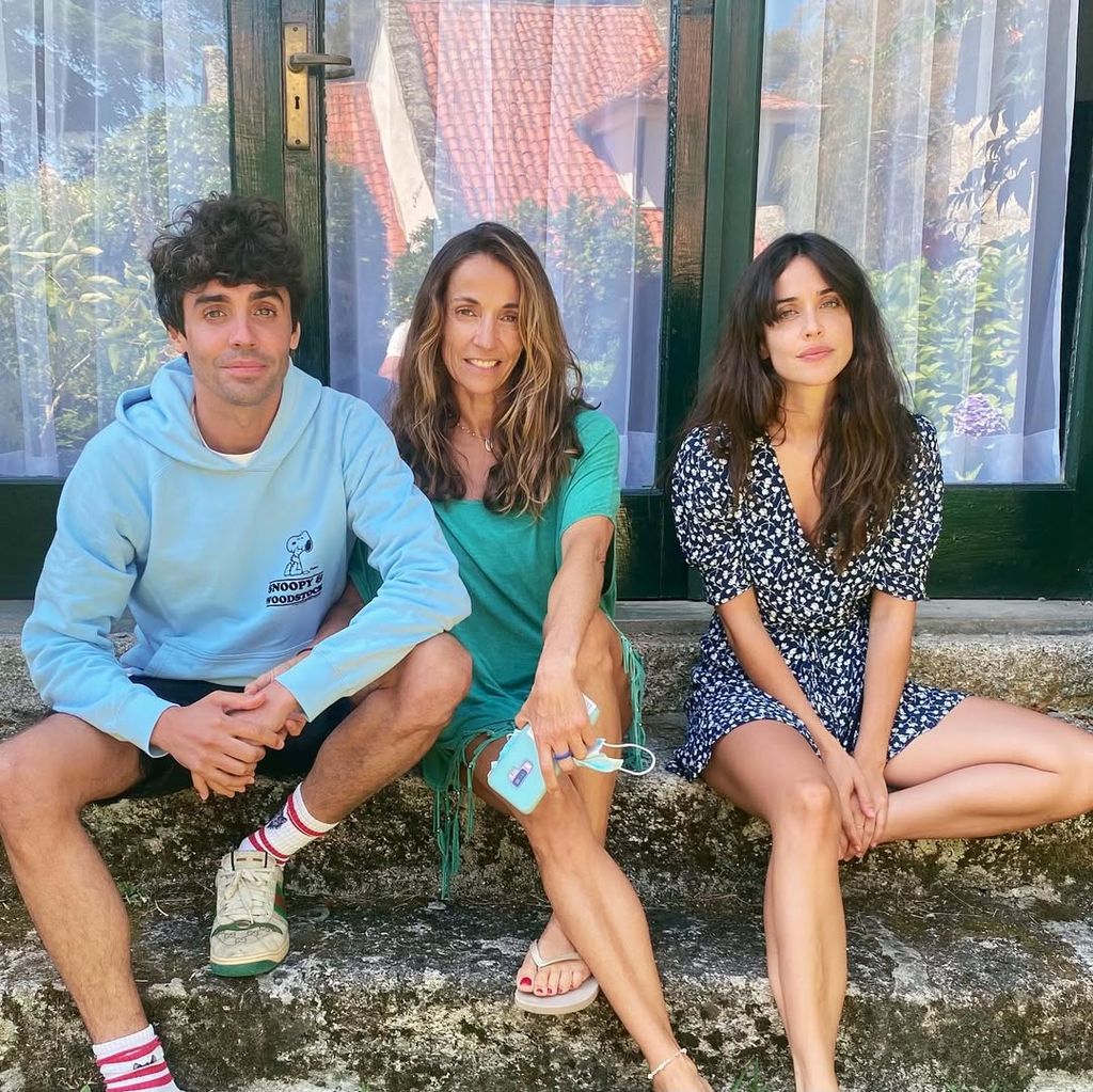 Macarena García y su hermano Javier Ambrossi