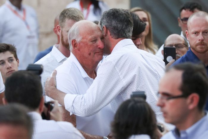 abrazo gtres